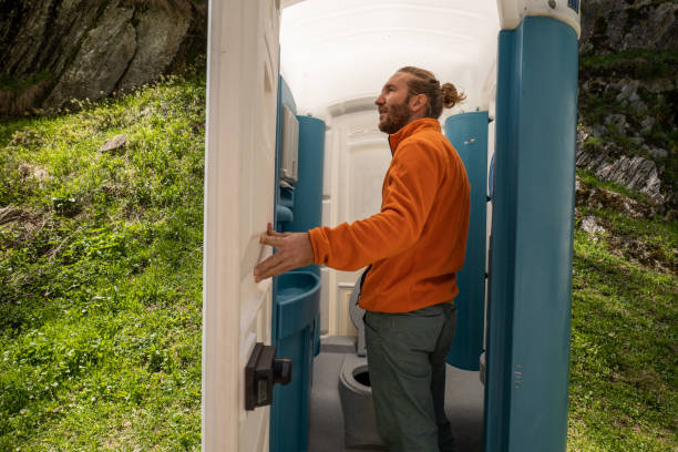 Best Portable restroom trailer rental  in Edgemoor, DE